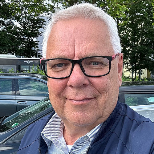 Pastor i.R. Dr. Christoph Bruns